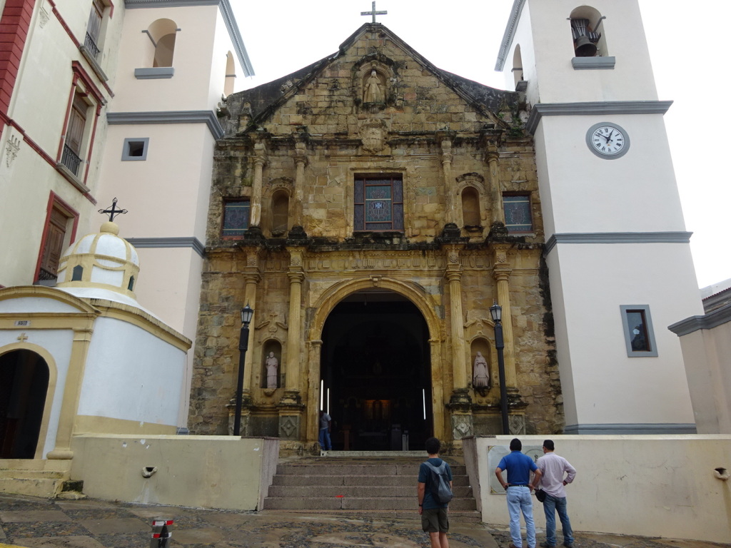 La Iglesia de La Merced - requisit old churches
