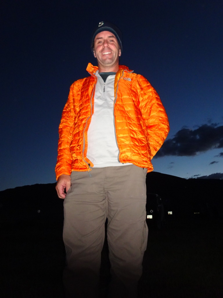 Aaron sports his nice warm puffy coat (thanks for bringing it, Lisa!) on a gorgeous, cold, Mongolian night.