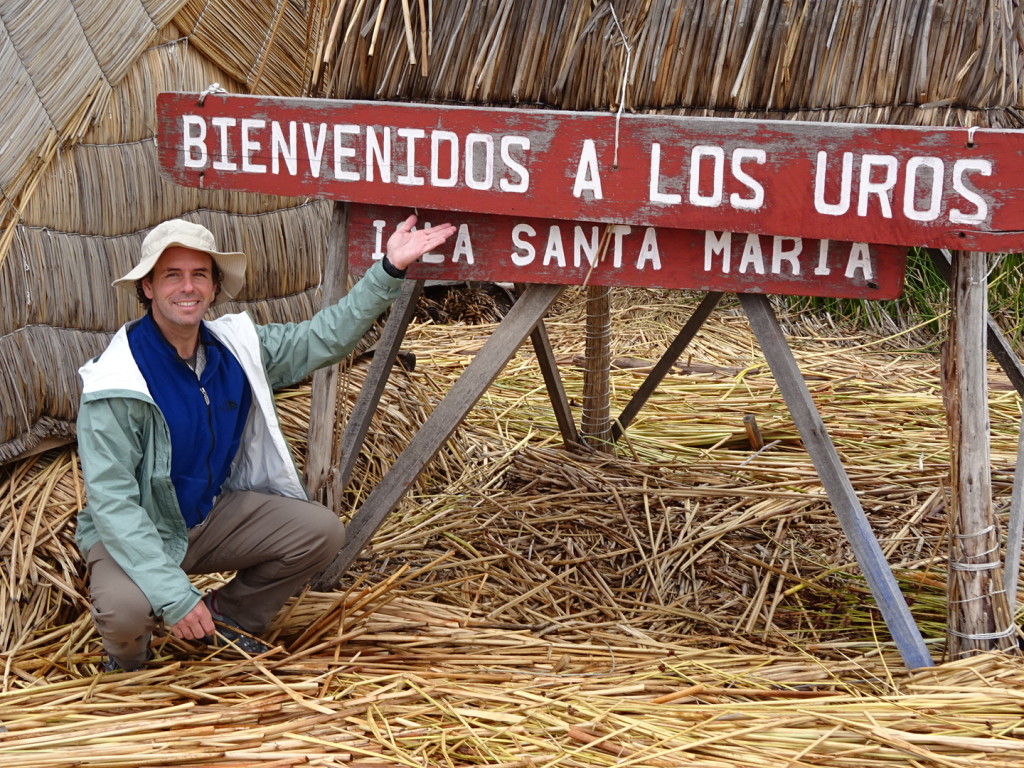 Welcomes to the Uros Islands! 
