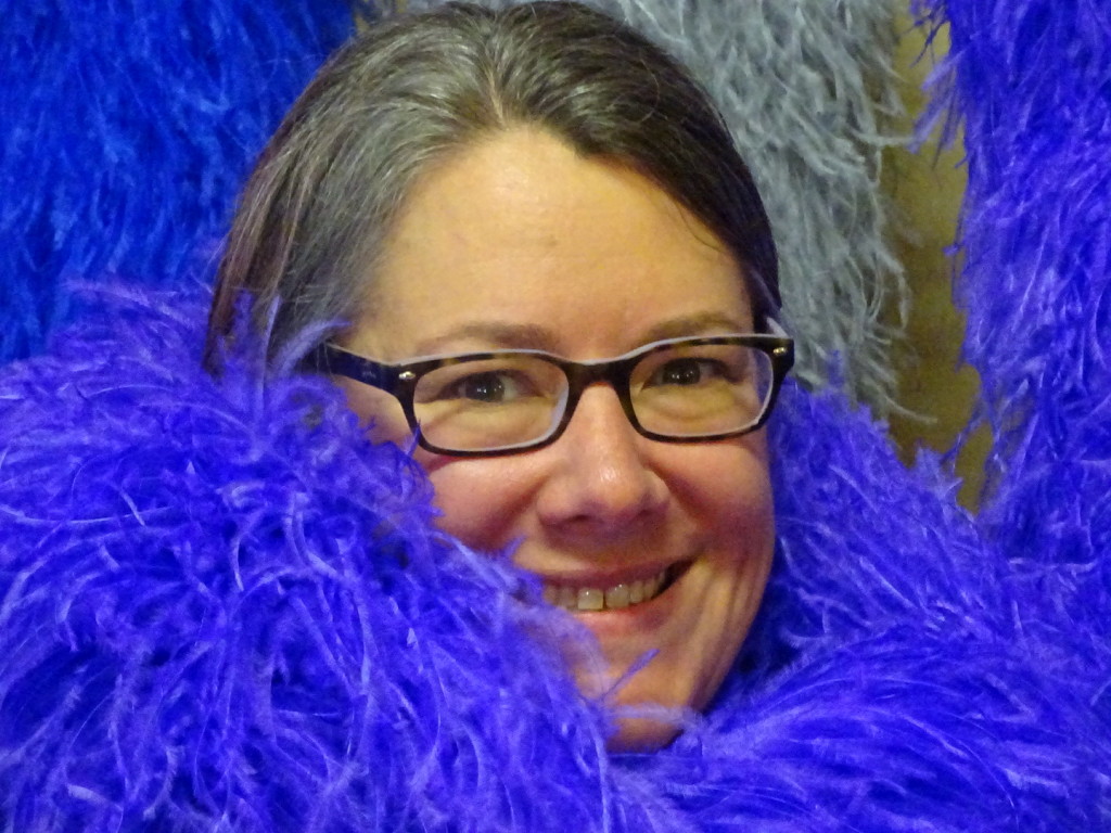 I seriously love this ostrich feather boa...may need to upgrade before next years's brain cancer walk. Worthy of Hope...whatcha say???