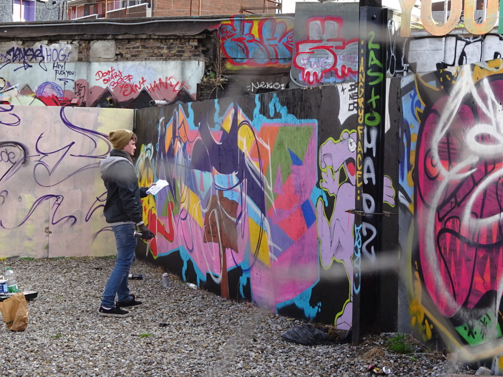 This was an area where we saw a BUNCH of different graffiti artists working. Quite a range of talent, but good to see them out working on their craft in an area that obviously accepts and appreciates it!